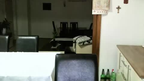 CoupleJuice online show from January 2025 04:17:01 AM