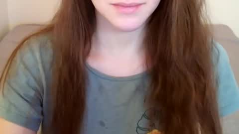 JuiceTalia online show from February 2025 10:32:02 AM