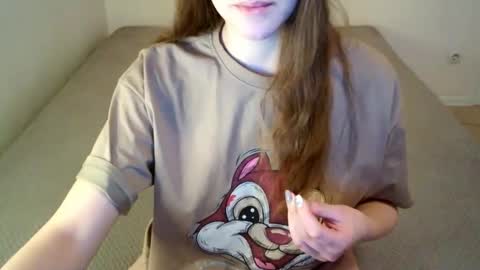 JuiceTalia online show from December 2025 08:32:02 AM