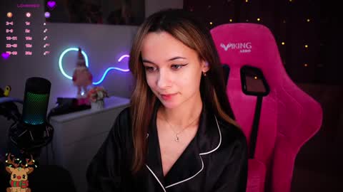 Angelina online show from December 2024 06:21:01 PM