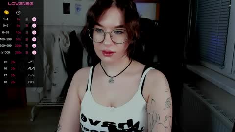 Bella online show from April 2026 06:05:01 PM