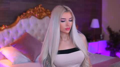 Snapshot of juicy_jessye chatting on November 2025 09:14:02 PM Jessye online show from November 2025 09:14:02 PM