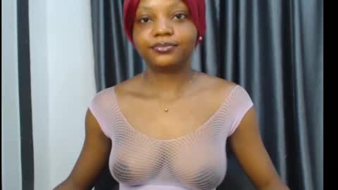 Snapshot of juicy_plumx chatting on February 2025 06:39:01 PM Wet Baddie online show from February 2025 06:39:01 PM