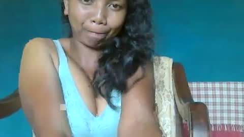 Snapshot of juicy_pretty chatting on January 2025 07:26:01 AM stellah online show from January 2025 07:26:01 AM
