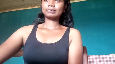 Snapshot of juicy_pretty chatting on January 2025 08:52:01 AM stellah online show from January 2025 08:52:01 AM