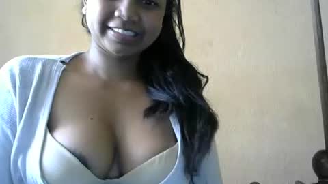 Snapshot of juicy_pretty chatting on September 2025 07:52:02 AM stellah online show from September 2025 07:52:02 AM