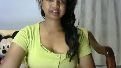 Snapshot of juicy_pretty chatting on November 2025 02:12:01 AM stellah online show from November 2025 02:12:01 AM