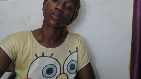 Snapshot of juicyberryx chatting on June 2026 10:18:02 AM queen online show from June 2026 10:18:02 AM