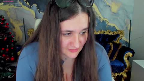 Snapshot of juicyberryy chatting on January 2025 06:38:02 AM Milana online show from January 2025 06:38:02 AM