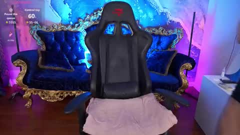 Snapshot of juicyberryy chatting on October 2025 06:55:01 AM Milana online show from October 2025 06:55:01 AM