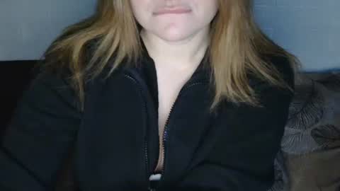 Snapshot of juicycherry99 chatting on December 2024 08:50:01 PM juicycherry99 online show from December 2024 08:50:01 PM