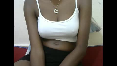 juicyebonitaa online show from November 2025 06:33:02 PM