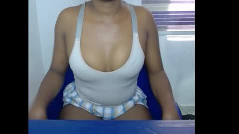 juicynwetx online show from December 2025 09:27:01 AM