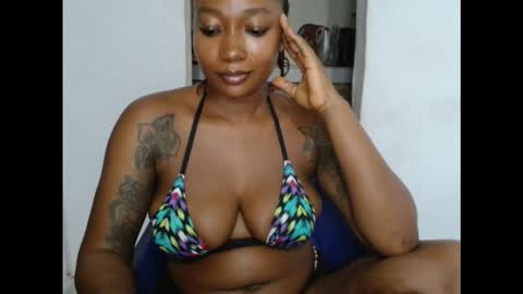 juicyxpink online show from November 2025 11:37:02 PM