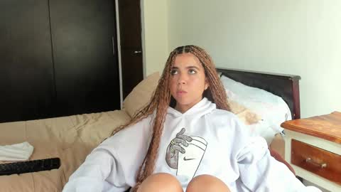 Andry but call me yulieth online show from January 2025 08:00:01 PM