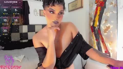 Snapshot of jujubee_lander chatting on May 2026 06:50:01 PM Jujubee online show from May 2026 06:50:01 PM
