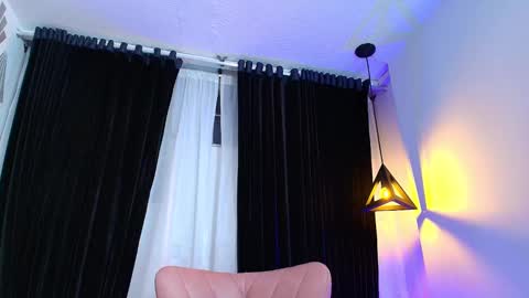 Julees online show from February 2025 05:35:02 AM