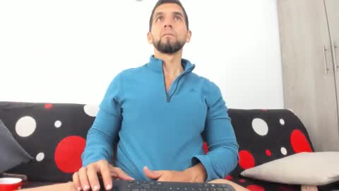 juleslake2 online show from December 2025 12:14:02 PM