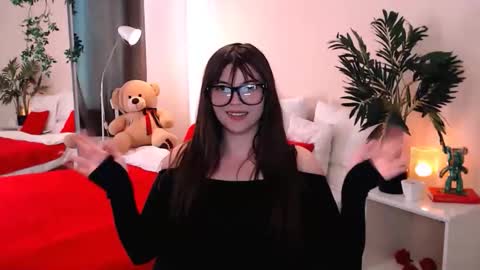 julia485262 online show from May 2026 01:50:01 PM