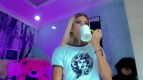 julia_bulette1 online show from June 2026 12:02:02 AM