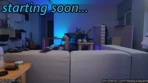 Julia Jane online show from April 2026 02:09:01 AM