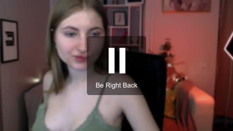 Julia  online show from December 2024 02:47:01 AM