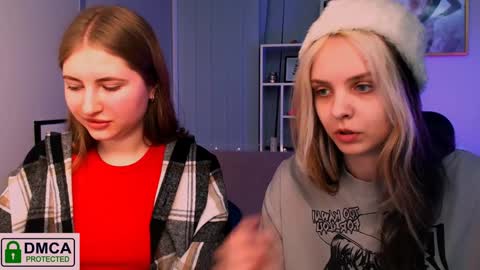 Julia  online show from December 2024 10:50:01 AM