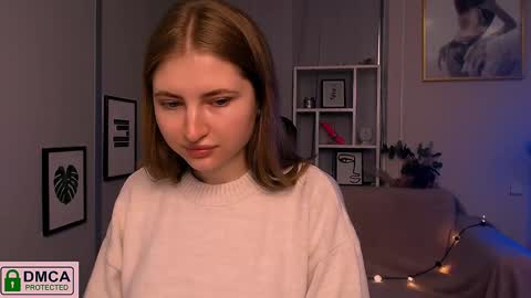 Julia  online show from January 2025 10:16:01 AM