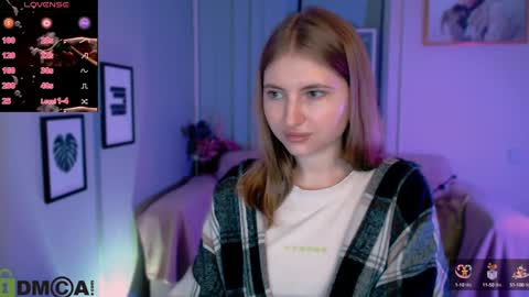 Julia  online show from January 2025 09:14:02 PM