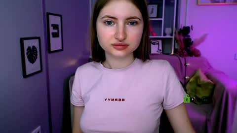 Julia  online show from February 2025 08:21:01 PM