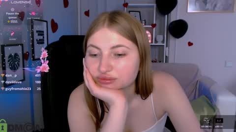 Julia  online show from February 2025 03:10:02 AM