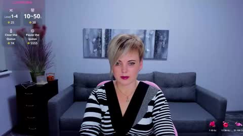 Julia online show from December 2025 01:05:02 PM