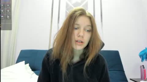 Snapshot of juliamurr18 chatting on March 2025 05:01:01 AM Julia online show from March 2025 05:01:01 AM