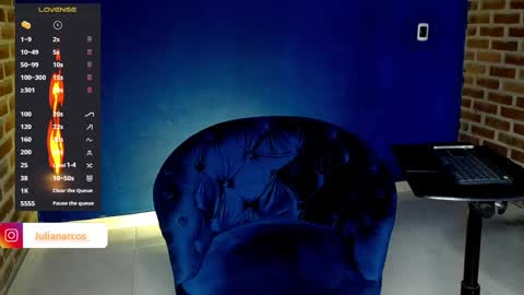 Julian online show from January 2025 05:05:01 PM