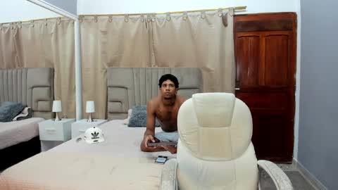 Snapshot of julian_billy chatting on January 2025 05:30:01 PM julian billy online show from January 2025 05:30:01 PM