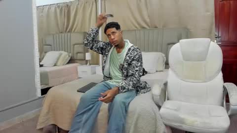 Snapshot of julian_billy chatting on February 2025 11:19:02 AM julian billy online show from February 2025 11:19:02 AM