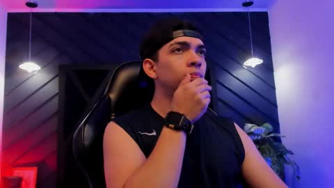 JULIAN  online show from January 2026 11:15:02 AM