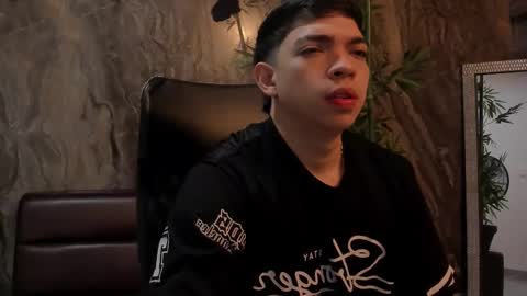 JULIAN  online show from March 2026 11:17:01 AM