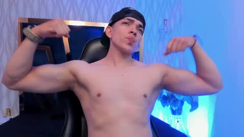 JULIAN  online show from April 2026 11:13:02 PM