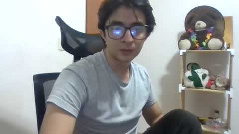 Snapshot of julian_mora7 chatting on March 2025 02:32:01 AM Julian Mora online show from March 2025 02:32:01 AM