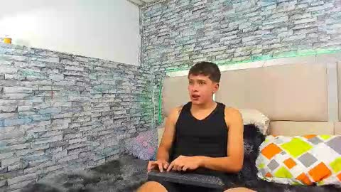 julian online show from September 2025 01:12:02 PM