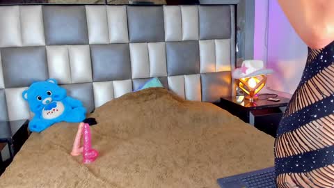 juliana_js_ online show from January 2025 11:11:01 PM