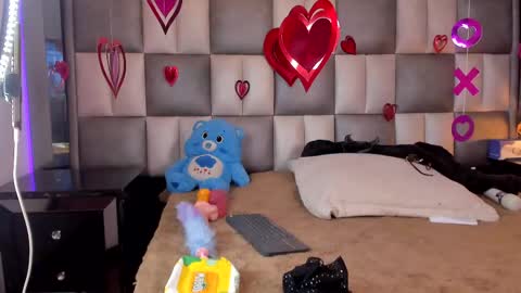 juliana_js_ online show from February 2025 12:13:01 AM