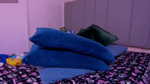 Snapshot of julianamiller chatting on January 2025 05:30:01 AM juli online show from January 2025 05:30:01 AM