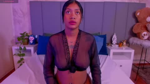 Snapshot of julianamiller chatting on February 2025 03:43:02 AM juli online show from February 2025 03:43:02 AM