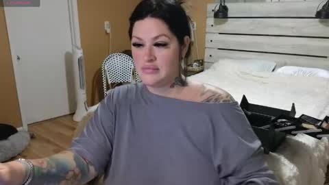 Snapshot of julianaxxxrose chatting on April 2026 02:40:02 PM Texas Mamasita online show from April 2026 02:40:02 PM