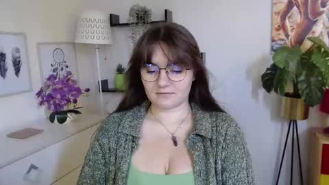 Snapshot of julie_extasy chatting on September 2025 12:38:02 PM Julie online show from September 2025 12:38:02 PM