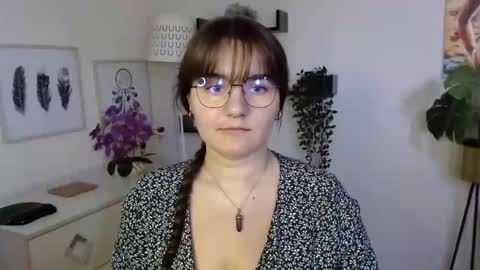 Snapshot of julie_extasy chatting on September 2025 12:28:02 PM Julie online show from September 2025 12:28:02 PM