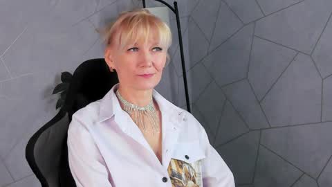 Snapshot of julie_lucasss chatting on April 2026 01:12:01 AM Julie Lucasss online show from April 2026 01:12:01 AM
