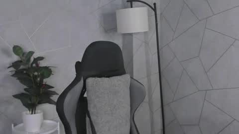 Snapshot of julie_lucasss chatting on May 2026 01:56:01 AM Julie Lucasss online show from May 2026 01:56:01 AM
